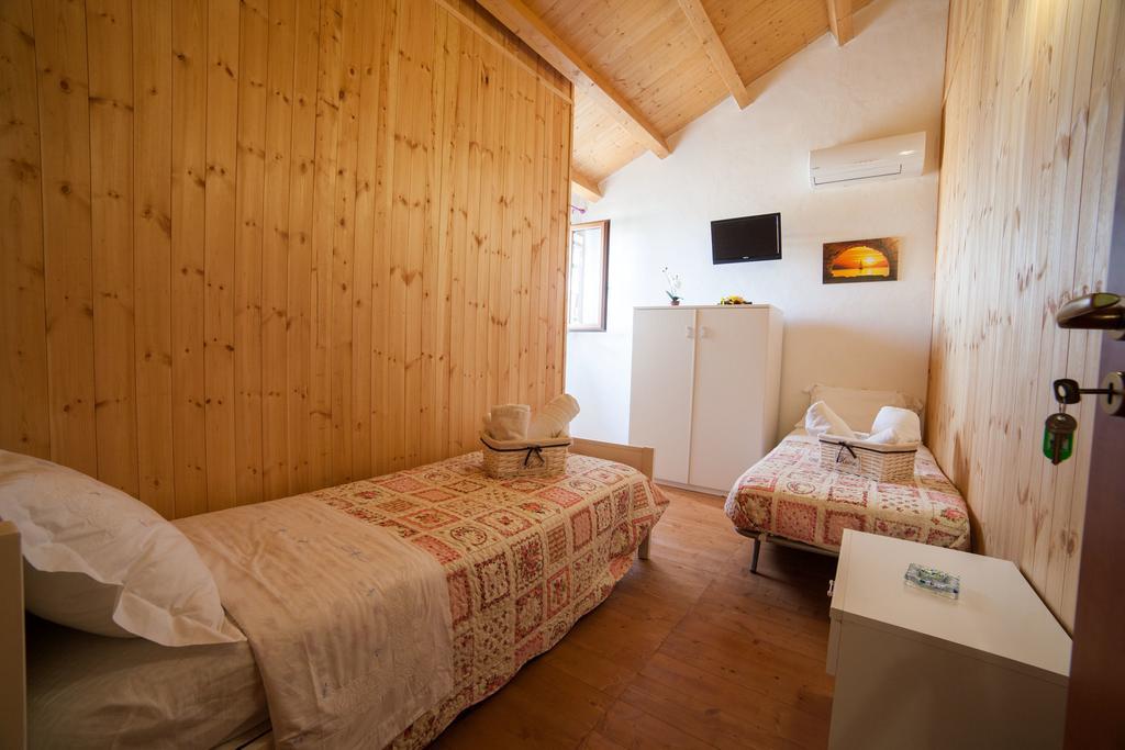 Acqua Di Mare Bed & Breakfast Locogrande Bilik gambar